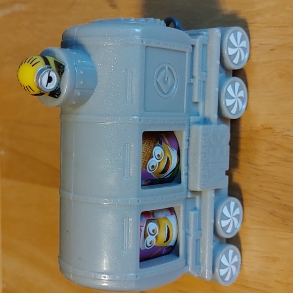McDonalds Minion Toys - Picture 6 of 8